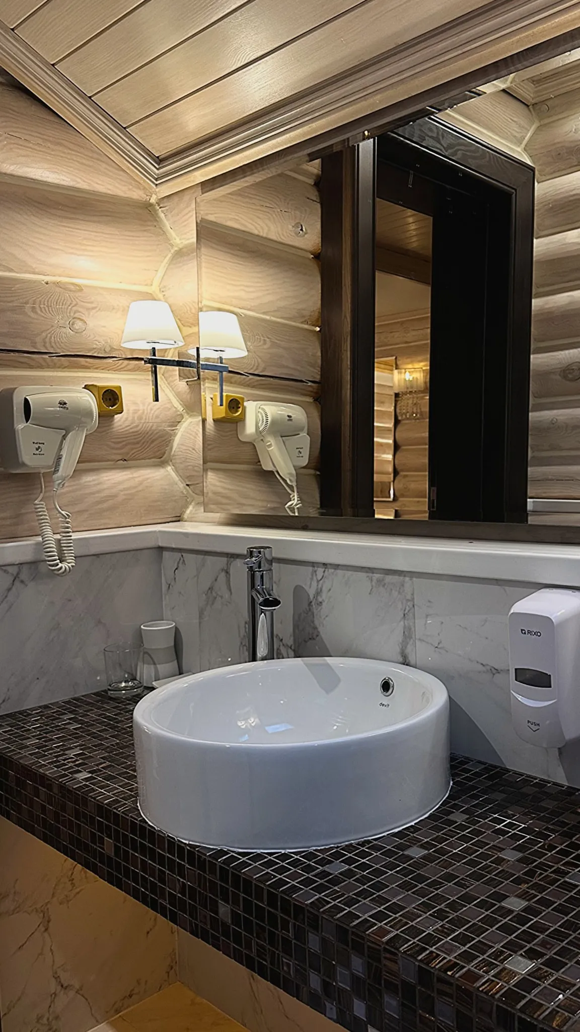 "Cupid" Honeymoon Suite